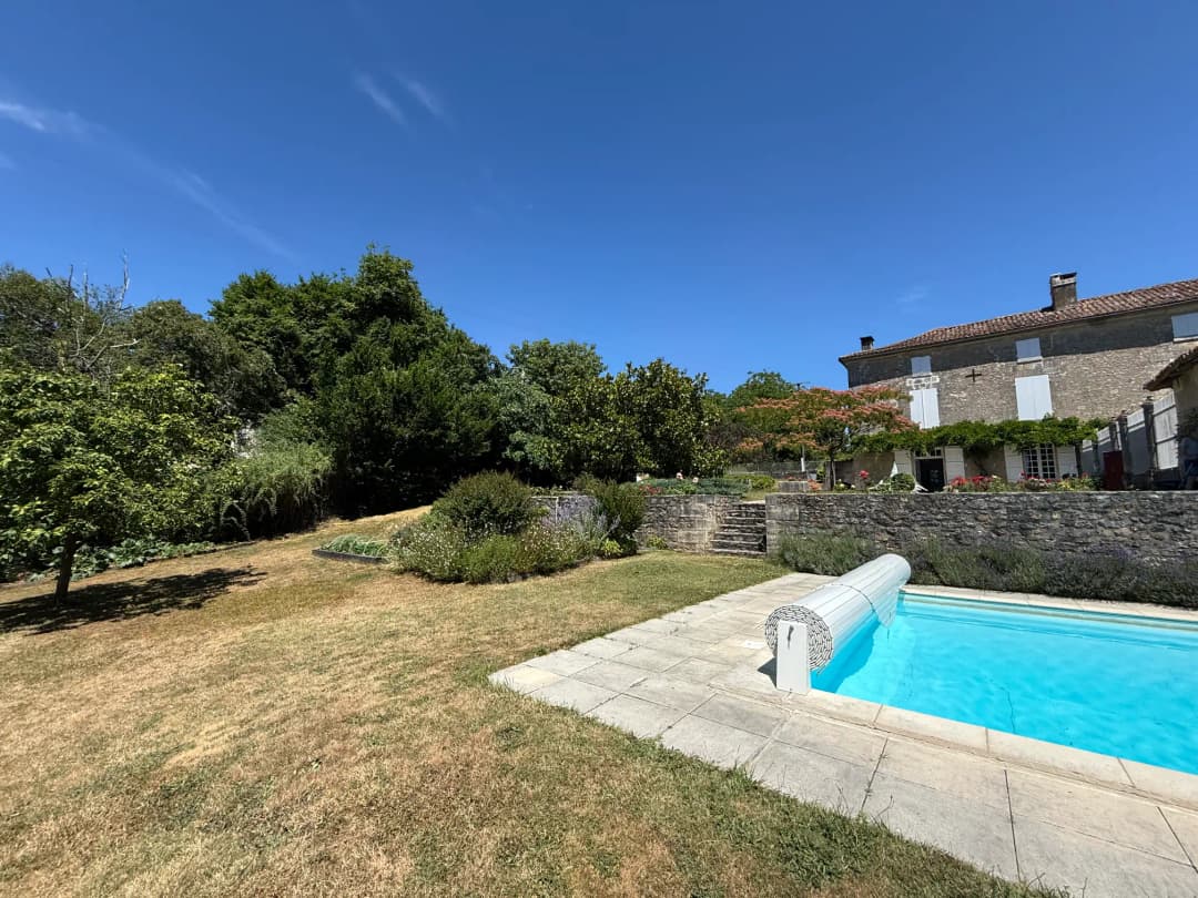 Carrousel - L'Émeraude du Périgord